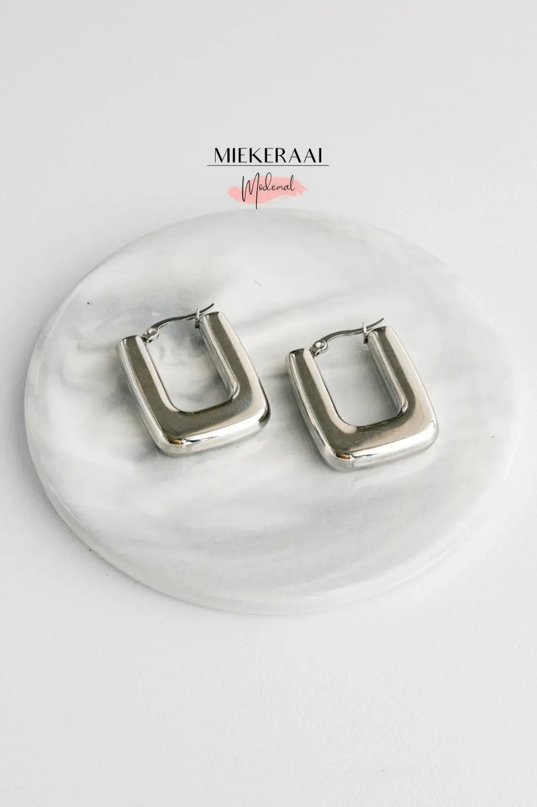 Miekeraai The Hendriena